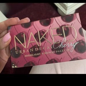 Naked cherry blush and highlight pallete
